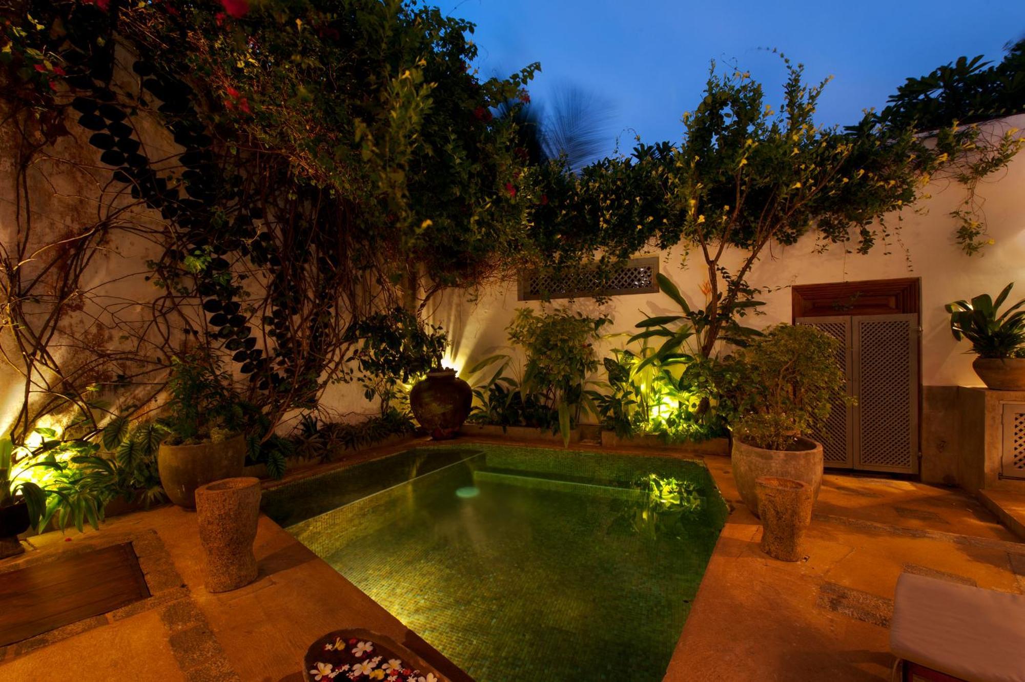 A 03 Bedroom Villa In Galle Fort With Roof Terrace & Pool Εξωτερικό φωτογραφία
