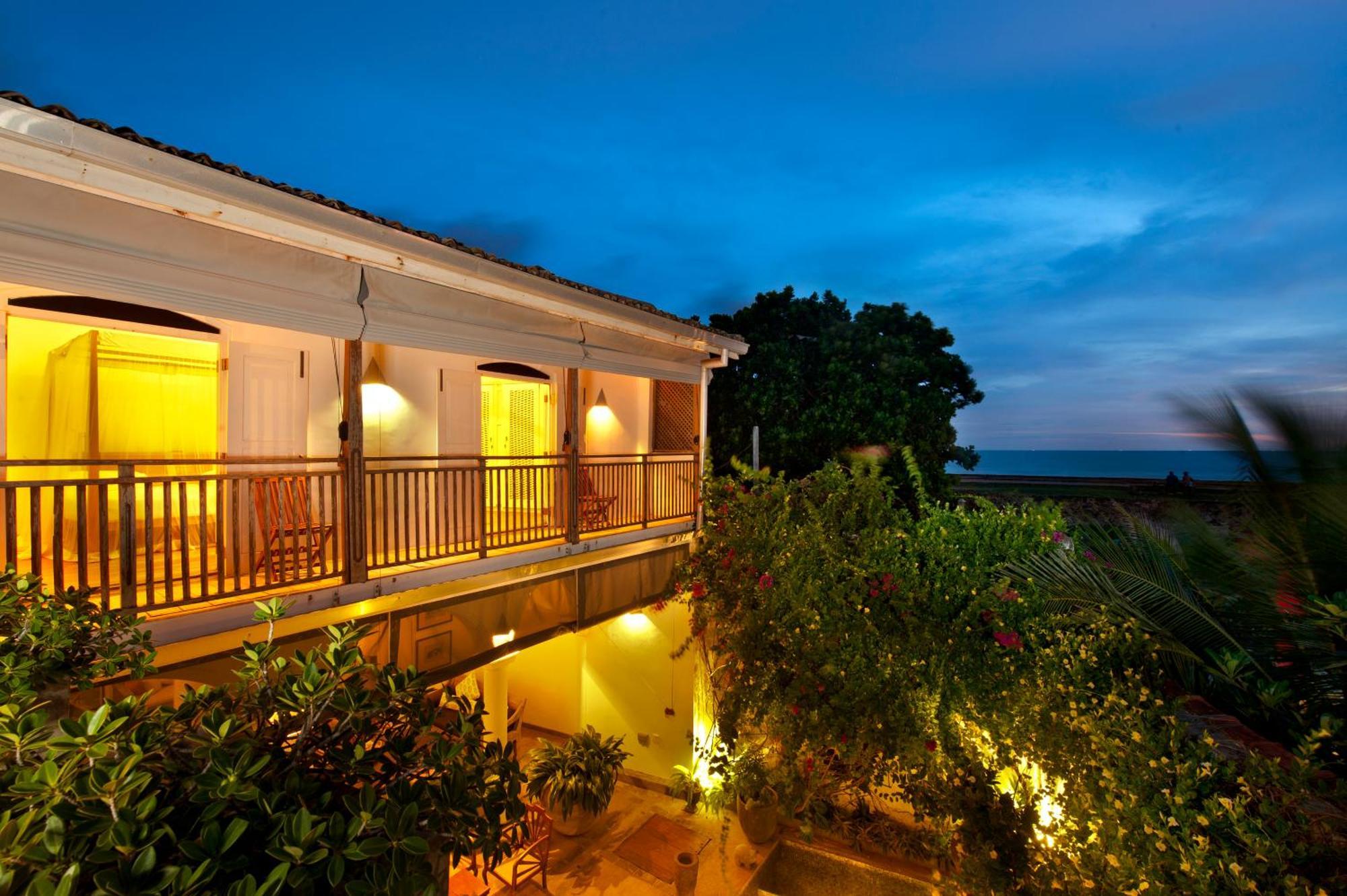 A 03 Bedroom Villa In Galle Fort With Roof Terrace & Pool Εξωτερικό φωτογραφία