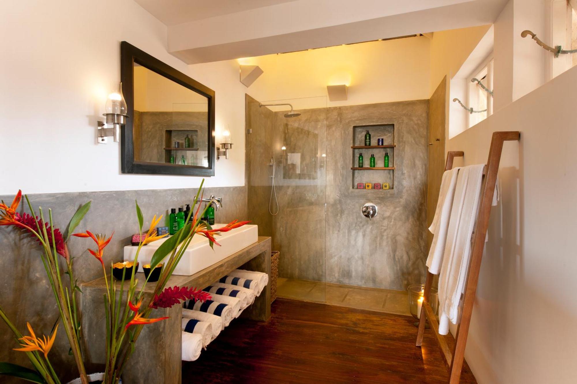 A 03 Bedroom Villa In Galle Fort With Roof Terrace & Pool Εξωτερικό φωτογραφία