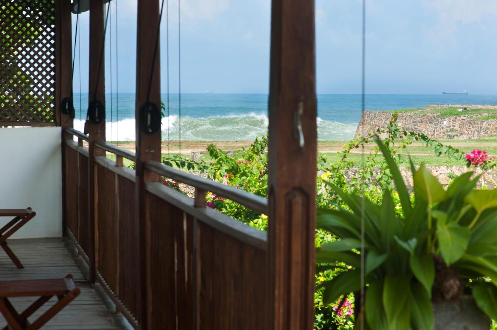 A 03 Bedroom Villa In Galle Fort With Roof Terrace & Pool Εξωτερικό φωτογραφία